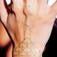 Scallop Hand Chain Bodybond