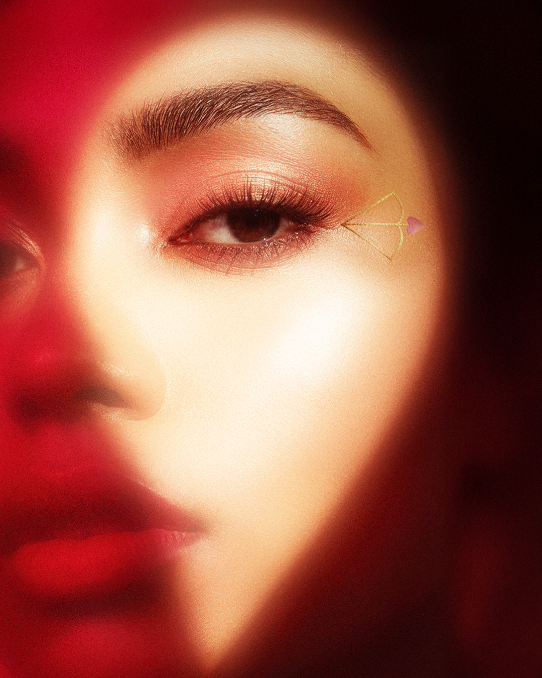 Cupid's Bow Eye Wings