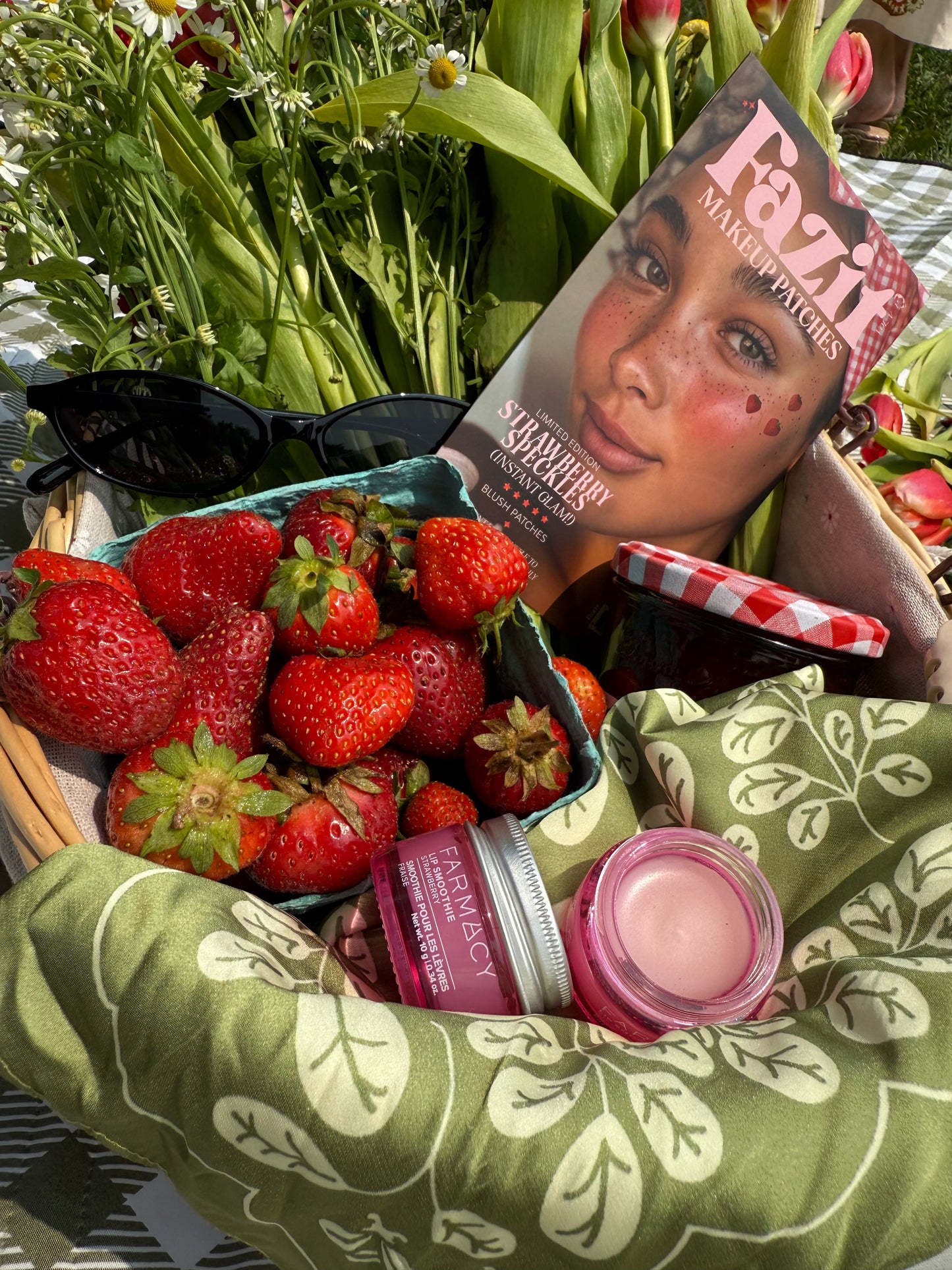 FarmacyxFazit_BlushingStrawberryKit