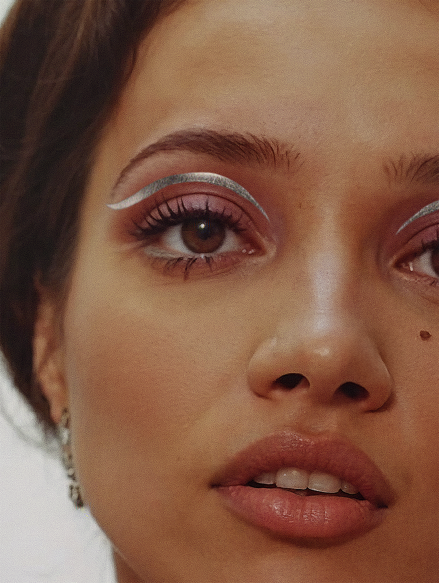 Silver Wing Eyeliner